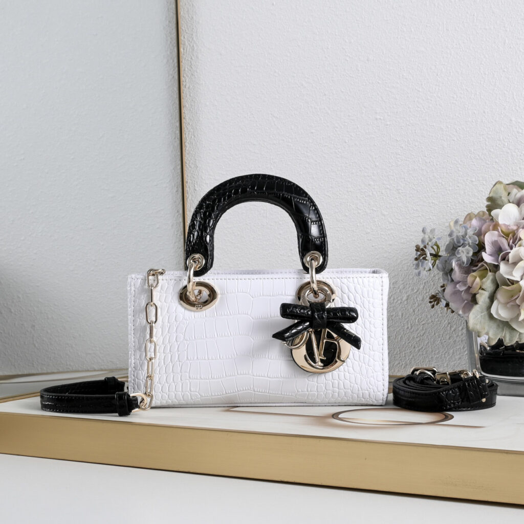 【入手困難品】ディオール レディ ディージョイ ハンドバッグ「Lady D‑Joy Bag」