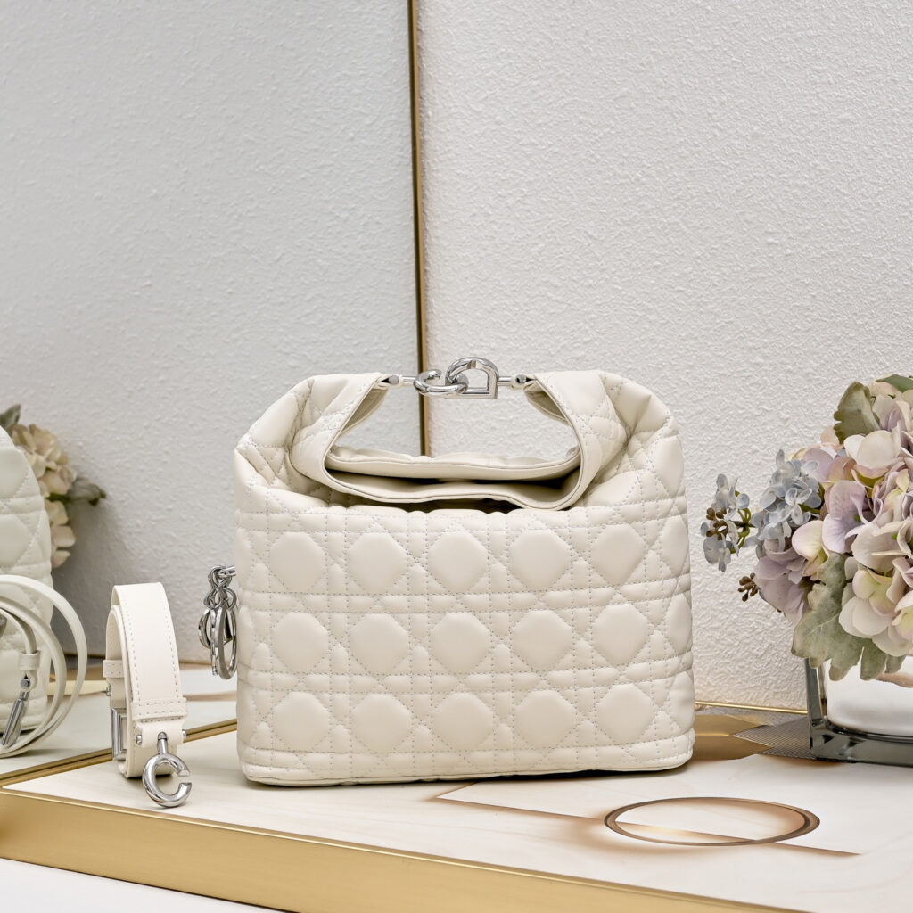 【大人気逸品】 ディオール ホーボー トートバッグ「Toujours Hobo」