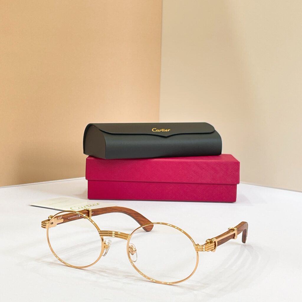 【高級品入庫】Cartier クラシカル貴族風サングラス「上質フレーム」