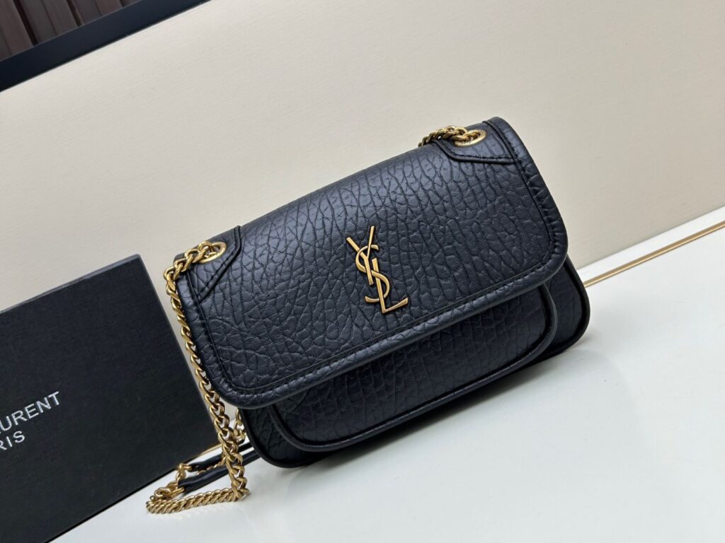 サンローラン「Saint Laurent」 NIKI 粒面レザー ショルダーバッグ