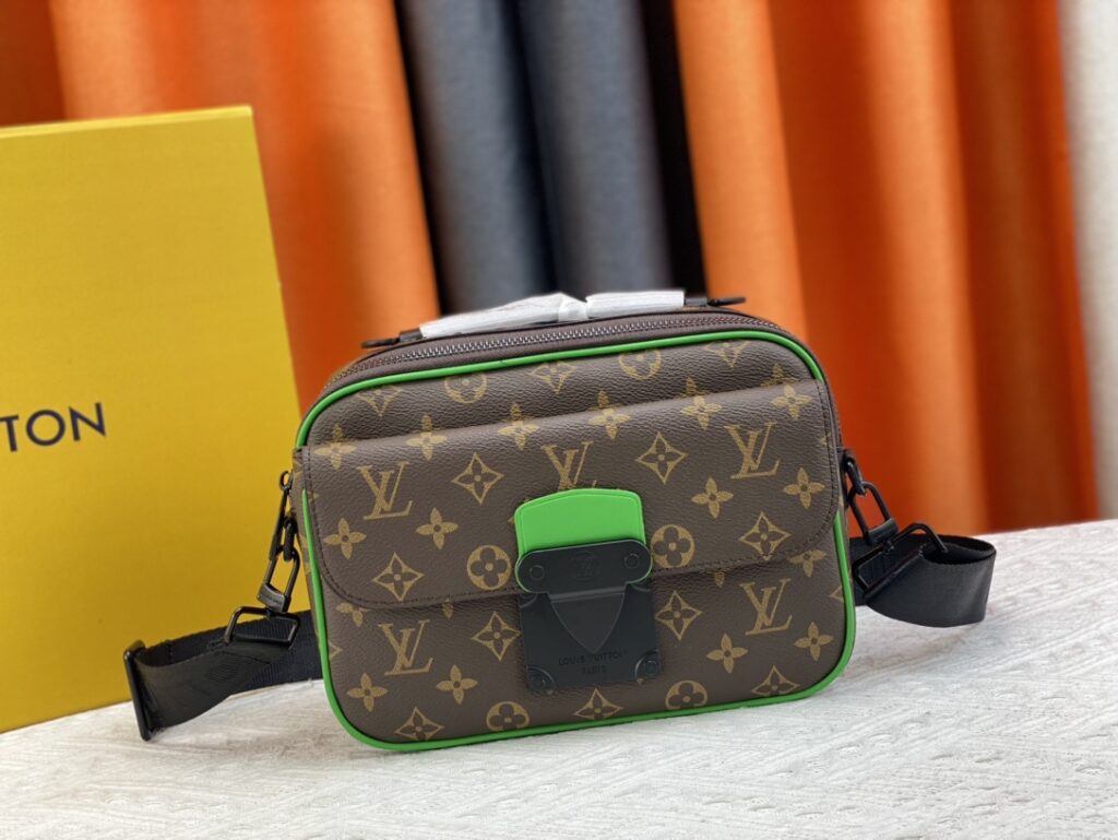 ルイ・ヴィトン「Louis Vuitton」S Lock メッセンジャーバッグ
