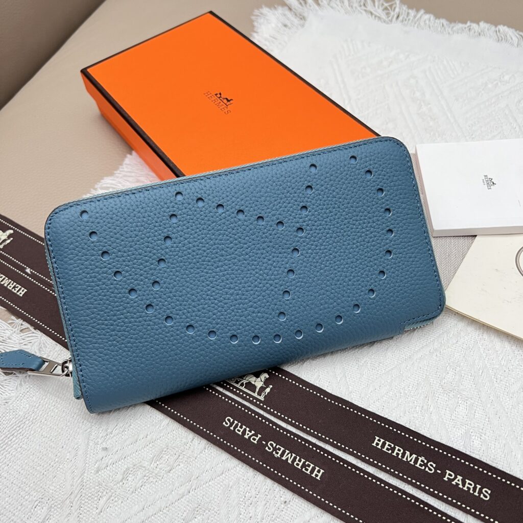 エルメス エヴリンヌ ロング ジップウォレット「Evelyne Wallet」