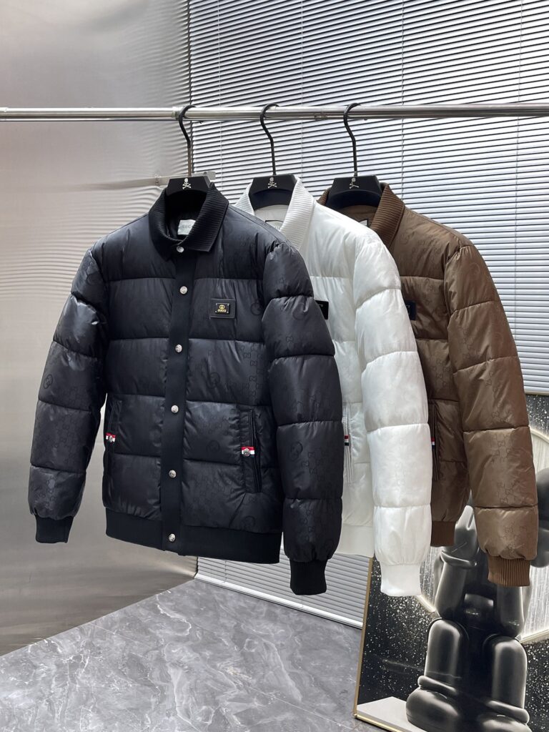 グッチ「Gucci」冬の新作 ラペル付きコットンジャケット