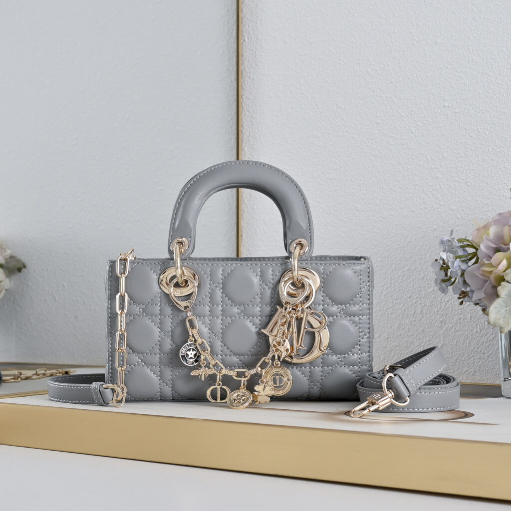 【入手困難品】ディオール レディ ディージョイ ハンドバッグ「Lady D‑Joy Bag」
