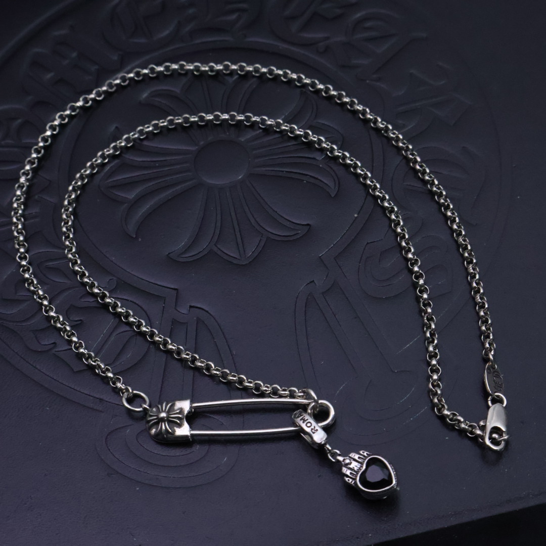 クロムハーツ「Chrome Hearts」チャームペンダント 2026