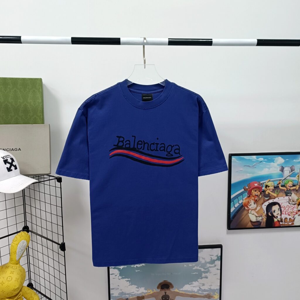 バレンシアガ Balenciaga 破れ半袖Tシャツ