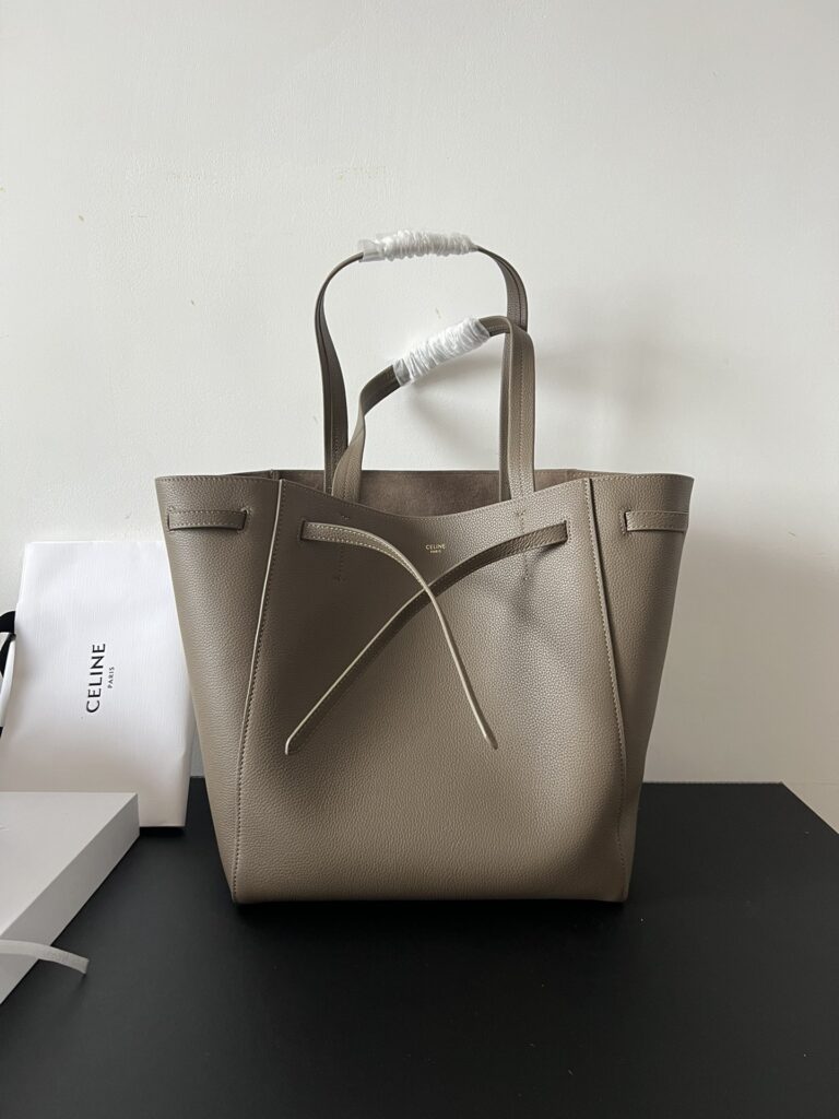 セリーヌ「Celine」CABAS PHANTOM トートバッグ