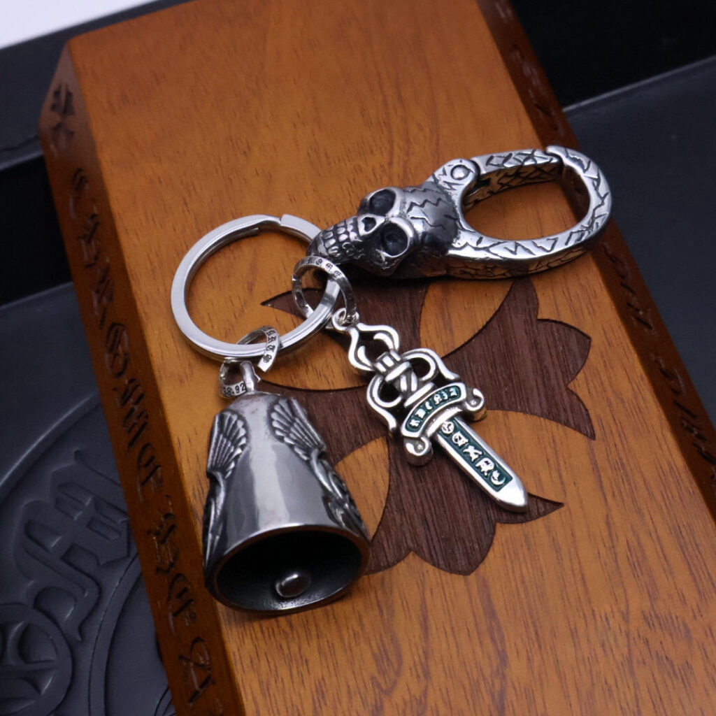 クロムハーツ「Chrome Hearts」キーホルダー&バッグチャーム - トレンドシンボル