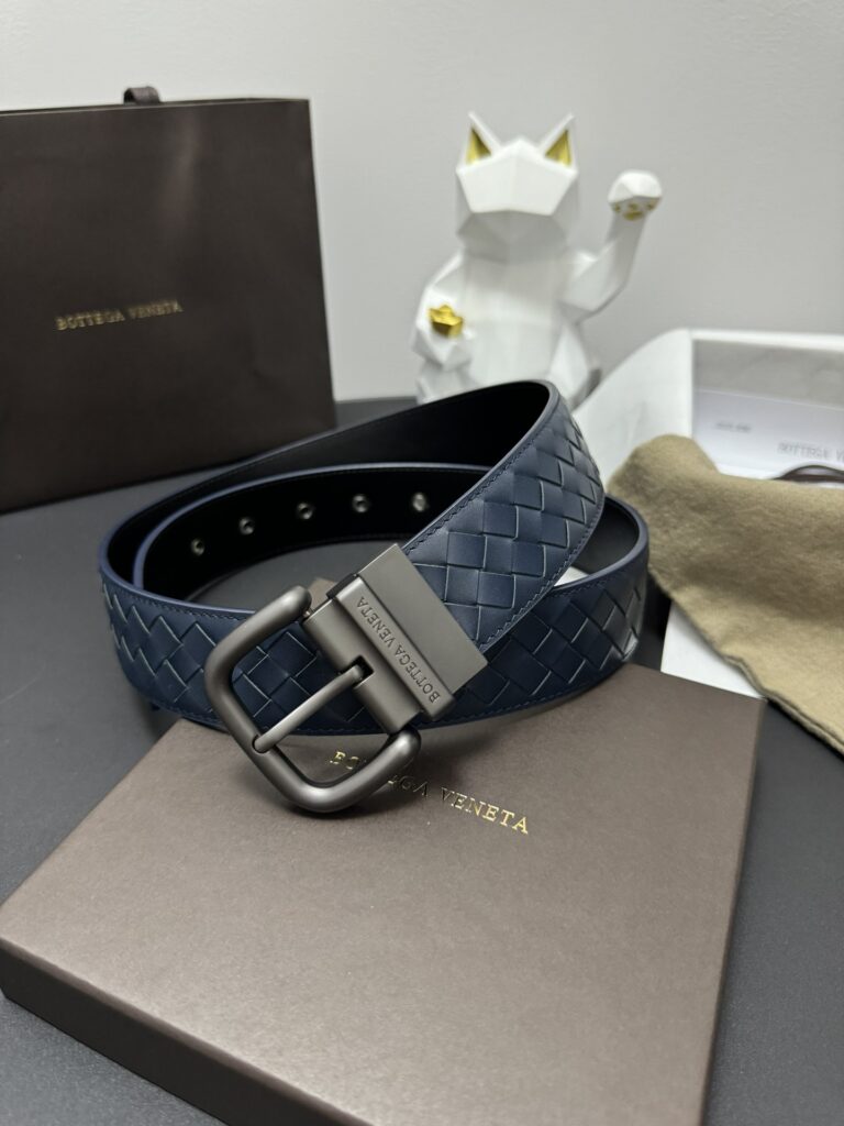 【ブランド品入庫】Bottega Veneta 上質素材ラグジュアリーベルト「全長約 100cm」