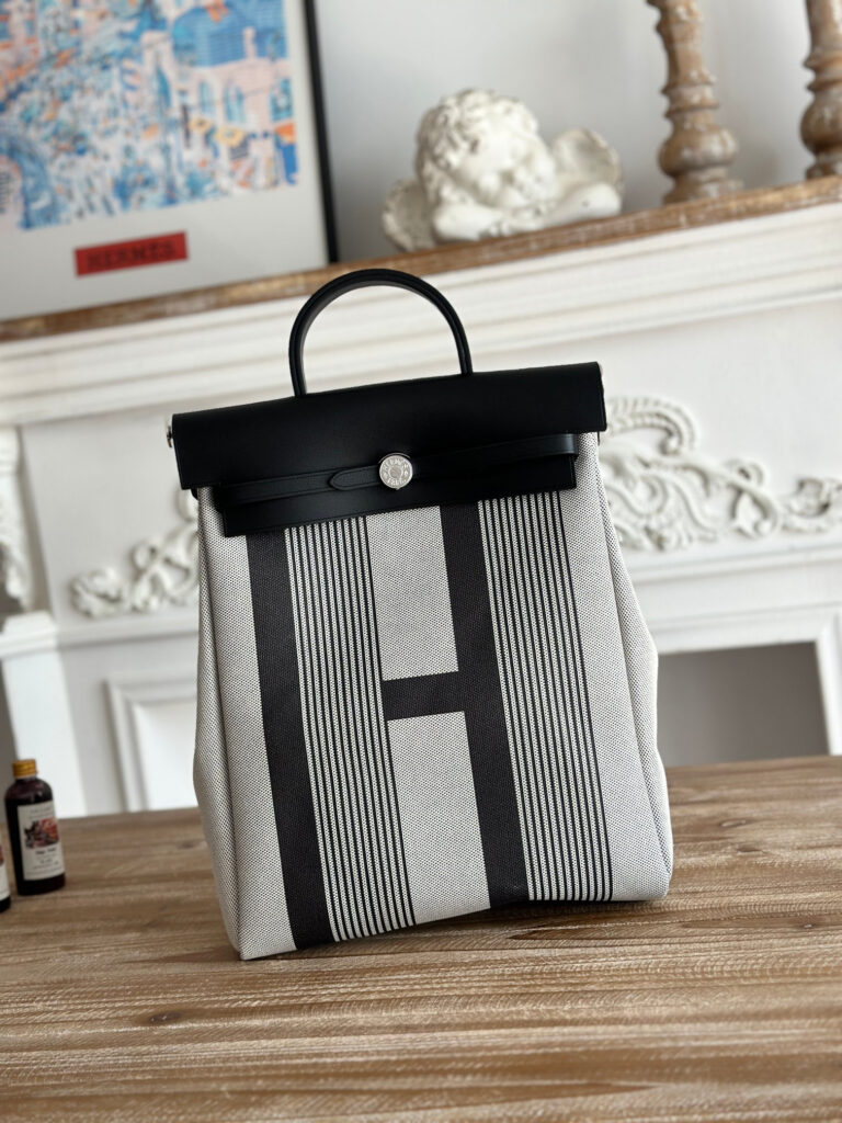 エルメス エルバッグ ア・ドス ジップ 30 ルトゥルネ バックパック「Herbag a Dos Zip Backpack」