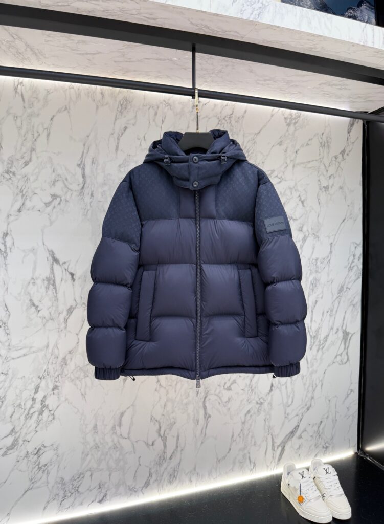 ルイ・ヴィトン「Louis Vuitton」Down Blouson ダウンジャケット